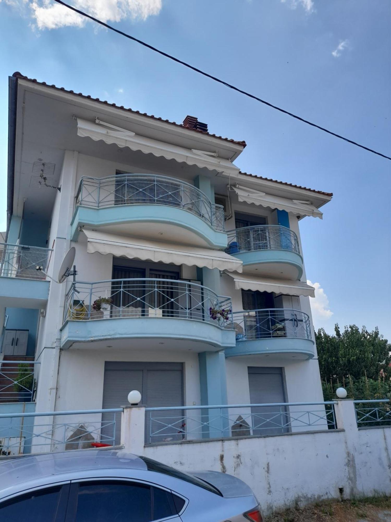 Dominikis Appartment Néa Péramos Eksteriør billede
