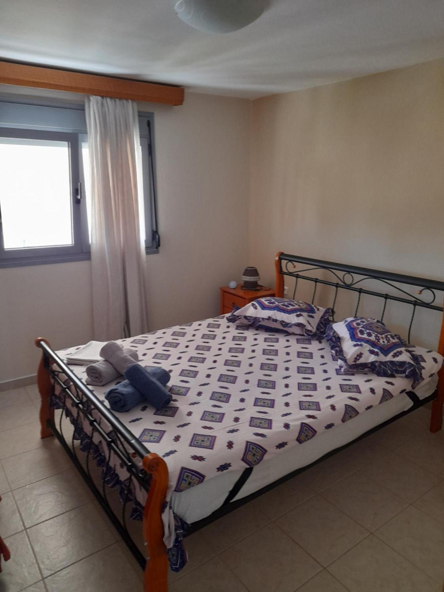 Dominikis Appartment Néa Péramos Eksteriør billede